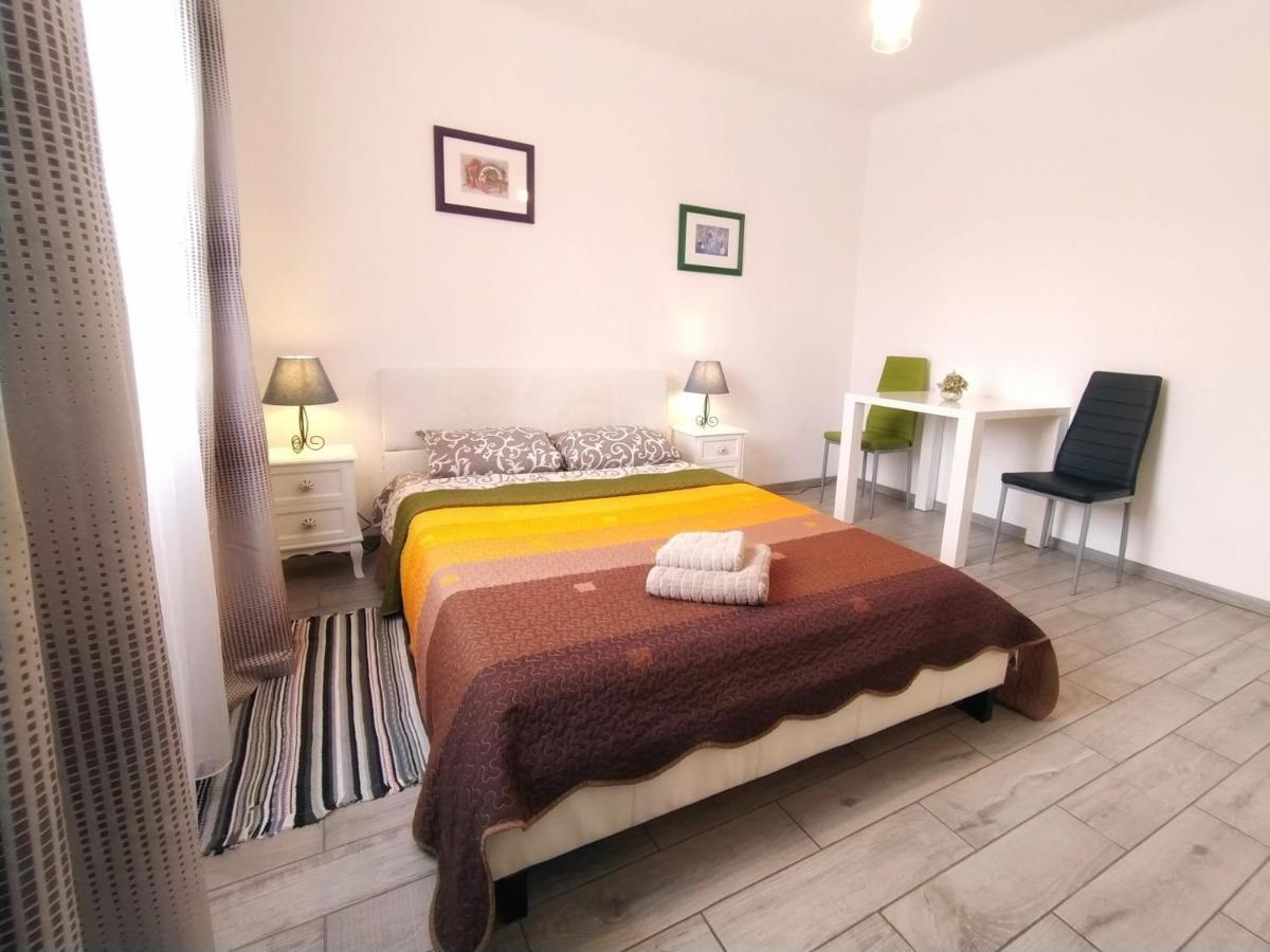 Harenhaus Bed and Breakfast Mannebach  Exteriör bild